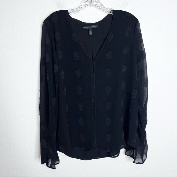 White House Black Market Long Sleeve V-Neck Clip Dot Blouse Size Large - Picture 4 of 10